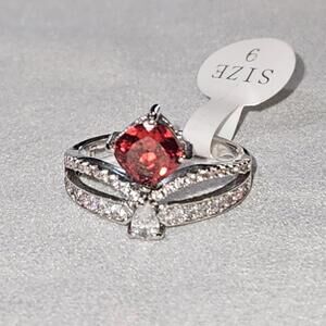 Fragrant Jewels Scandalous Ring NWT Sz 9